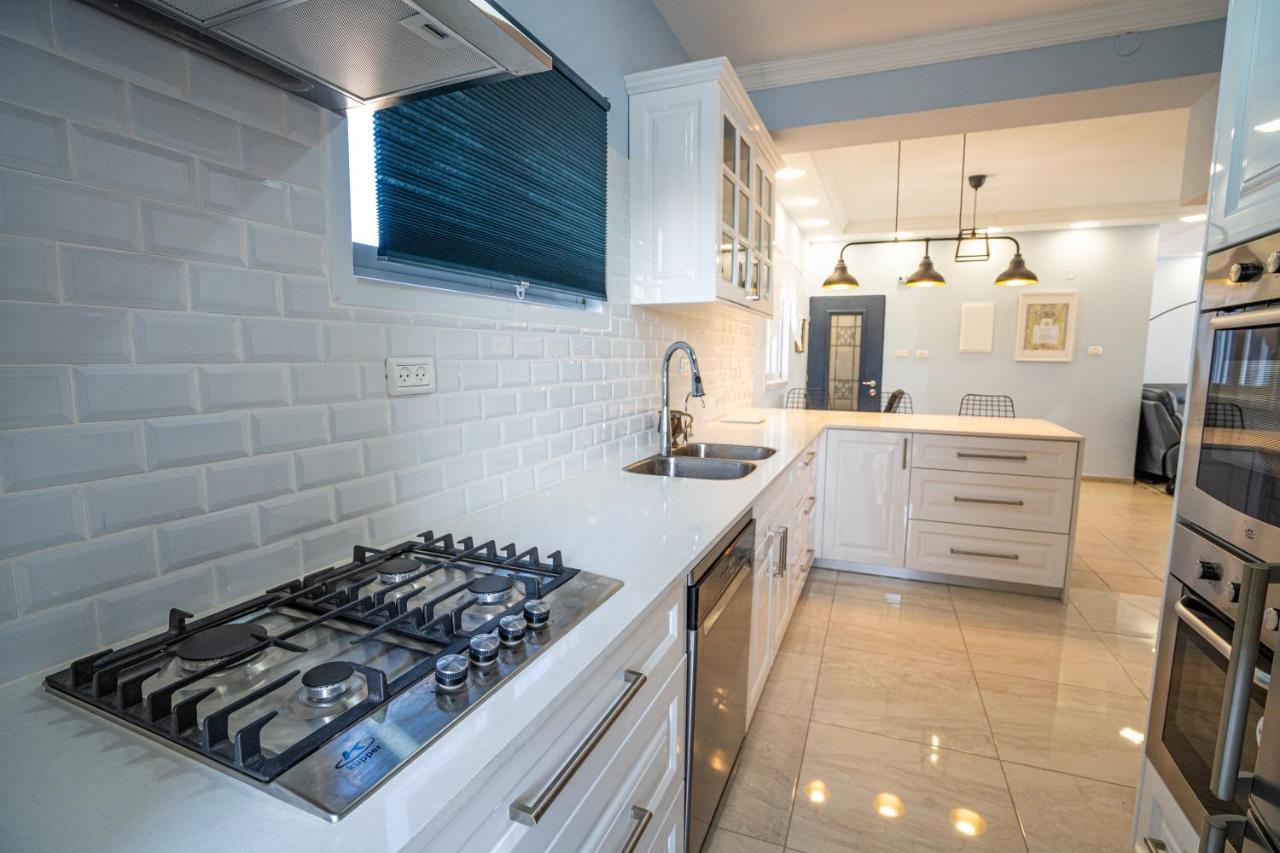 Apartament Windows On Netanya Luxury Penthouse Downtown Zewnętrze zdjęcie